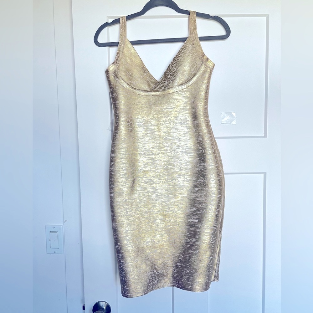 GOLDEN DRESS - Picture 2 of 4